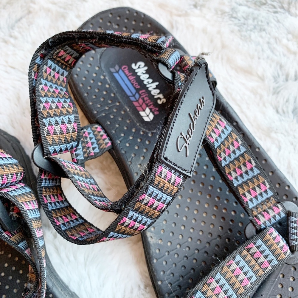 Sandals - Picture 1 of 2